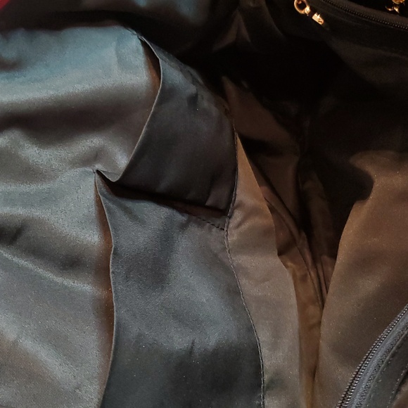 195◼️BURGUNDY CROCODILE-EMBOSSED SATCHEL - Picture 8 of 11